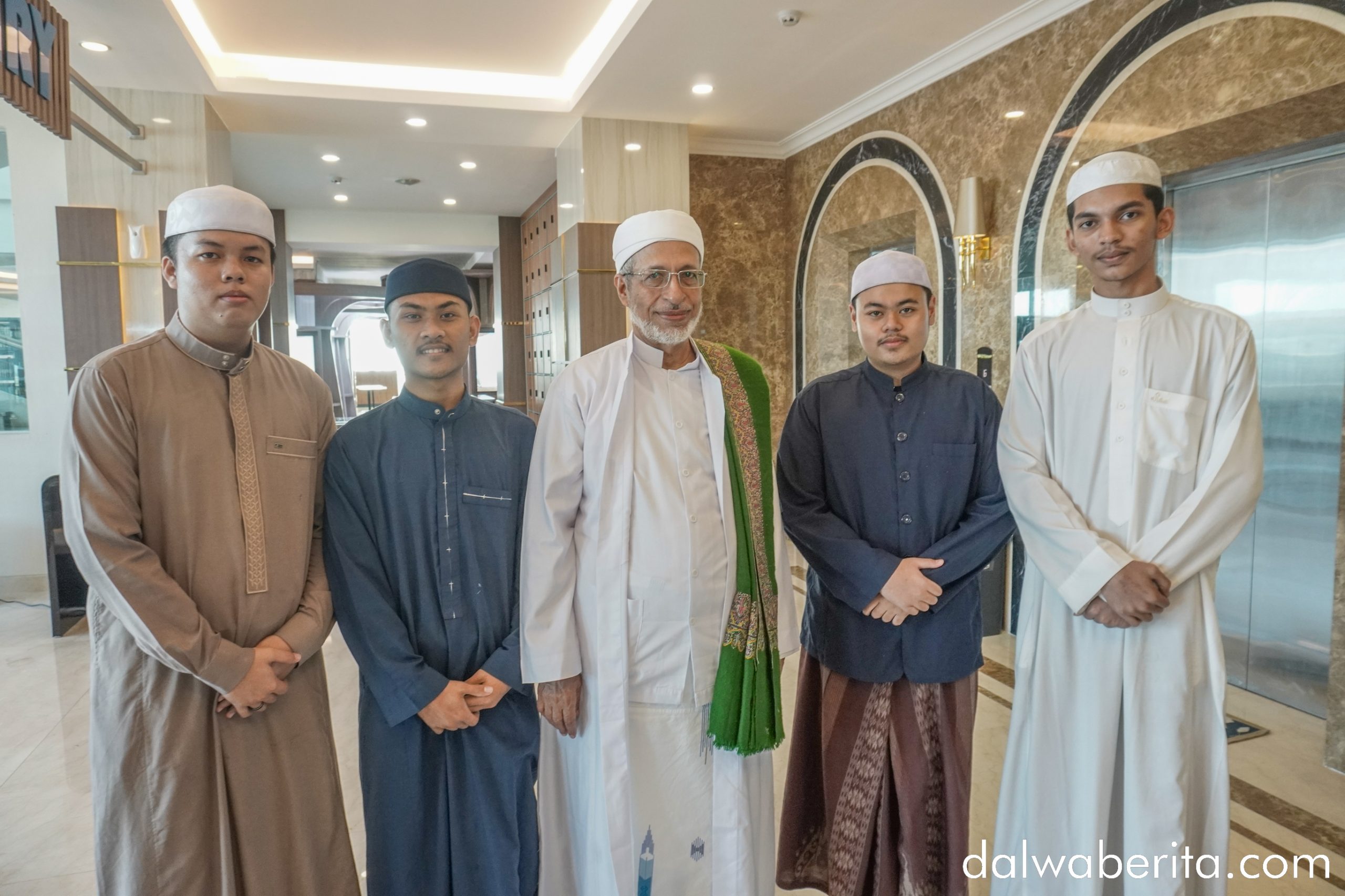 KEDATANGAN REKTOR UNIVERSITAS AL-AHQAF  Prof.Dr.ABDULLAH BAHARUN