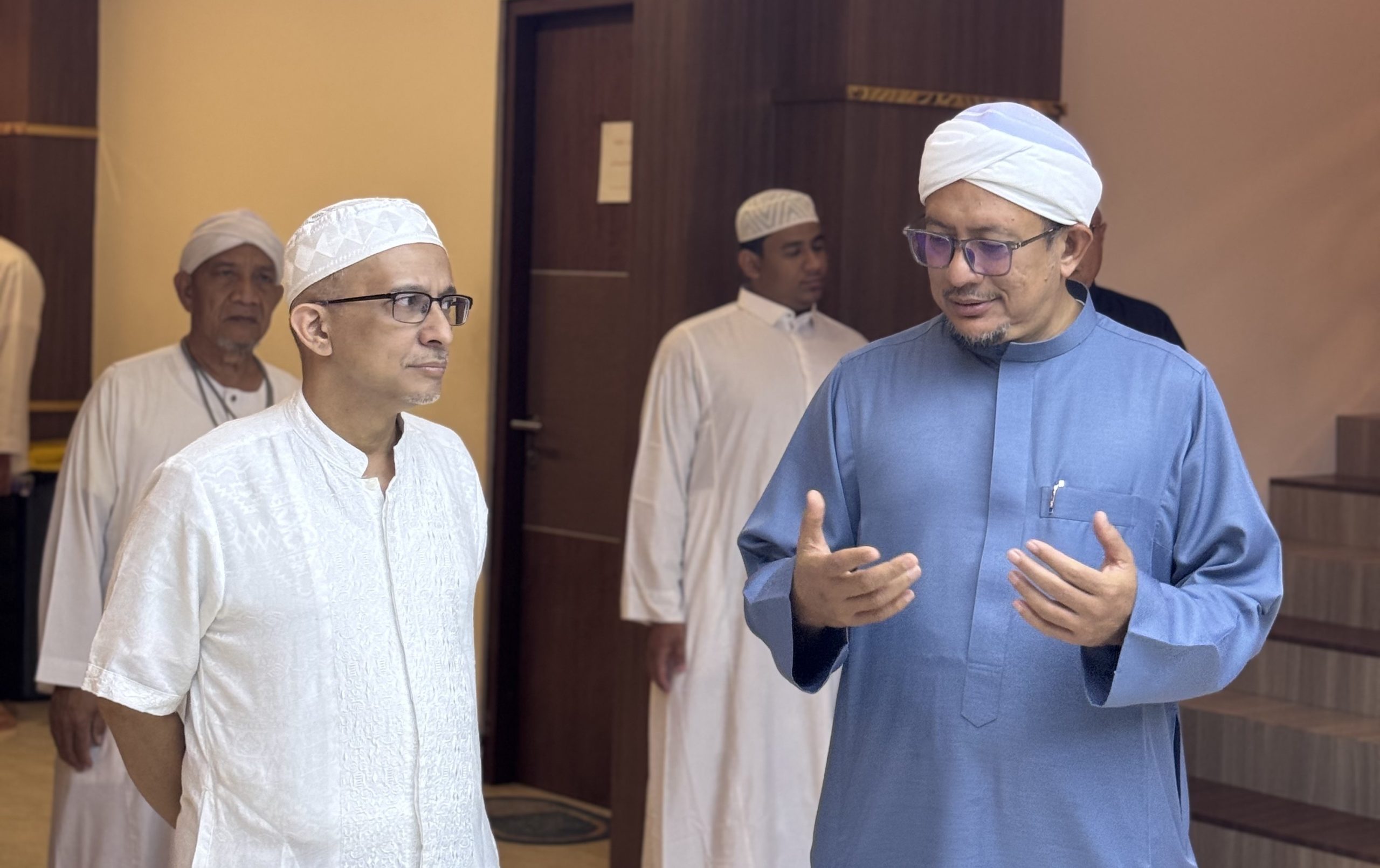 Menyemai Silaturahmi Lintas Benua: Al-Habib Fahri bin Syihab Kunjungi Perpustakaan Assayyid Muhammad bin Alawi Al-Maliki