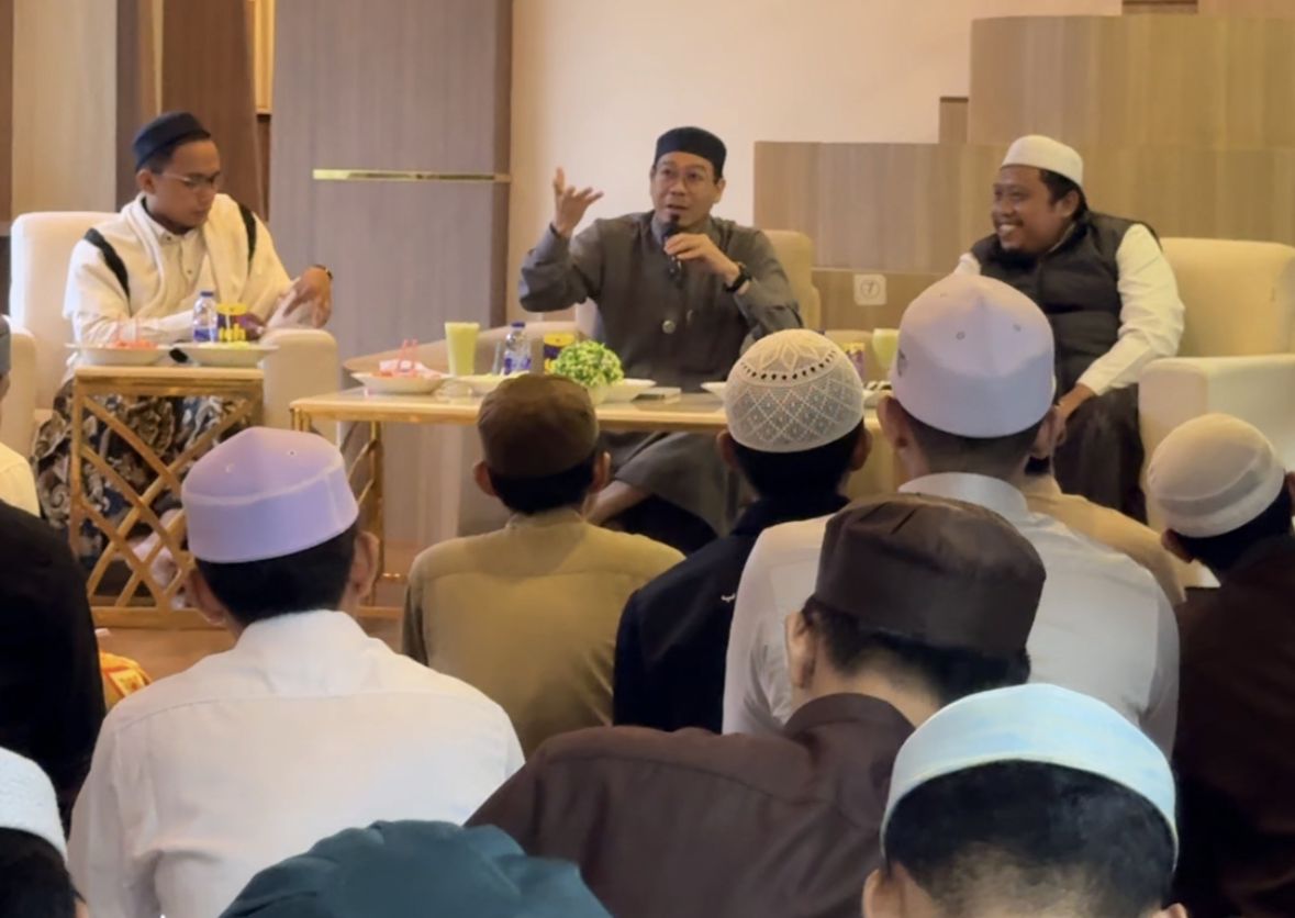Menakar Jejak Aksara di Tengah Gelombang Zaman: Seminar Ilmiah Perpustakaan Assayyid Muhammad bin Alawi Al-Maliki