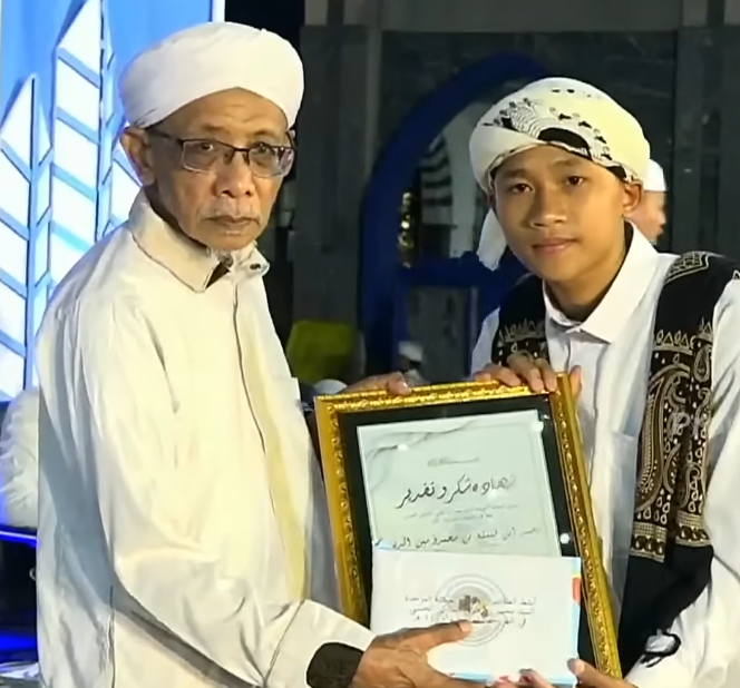 Kegiatan Ansyath at-Thullab: Apresiasi Santri Pengunjung Teraktif Perpustakaan Dalwa